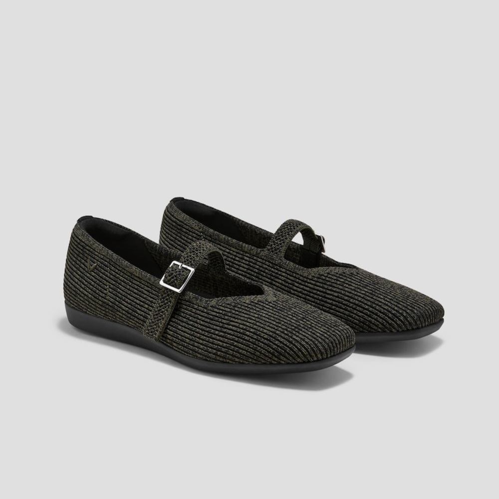 NWOB Vivaia Lightweight Square Toe Margot Walker Mary Jane Dark Olive 39.5